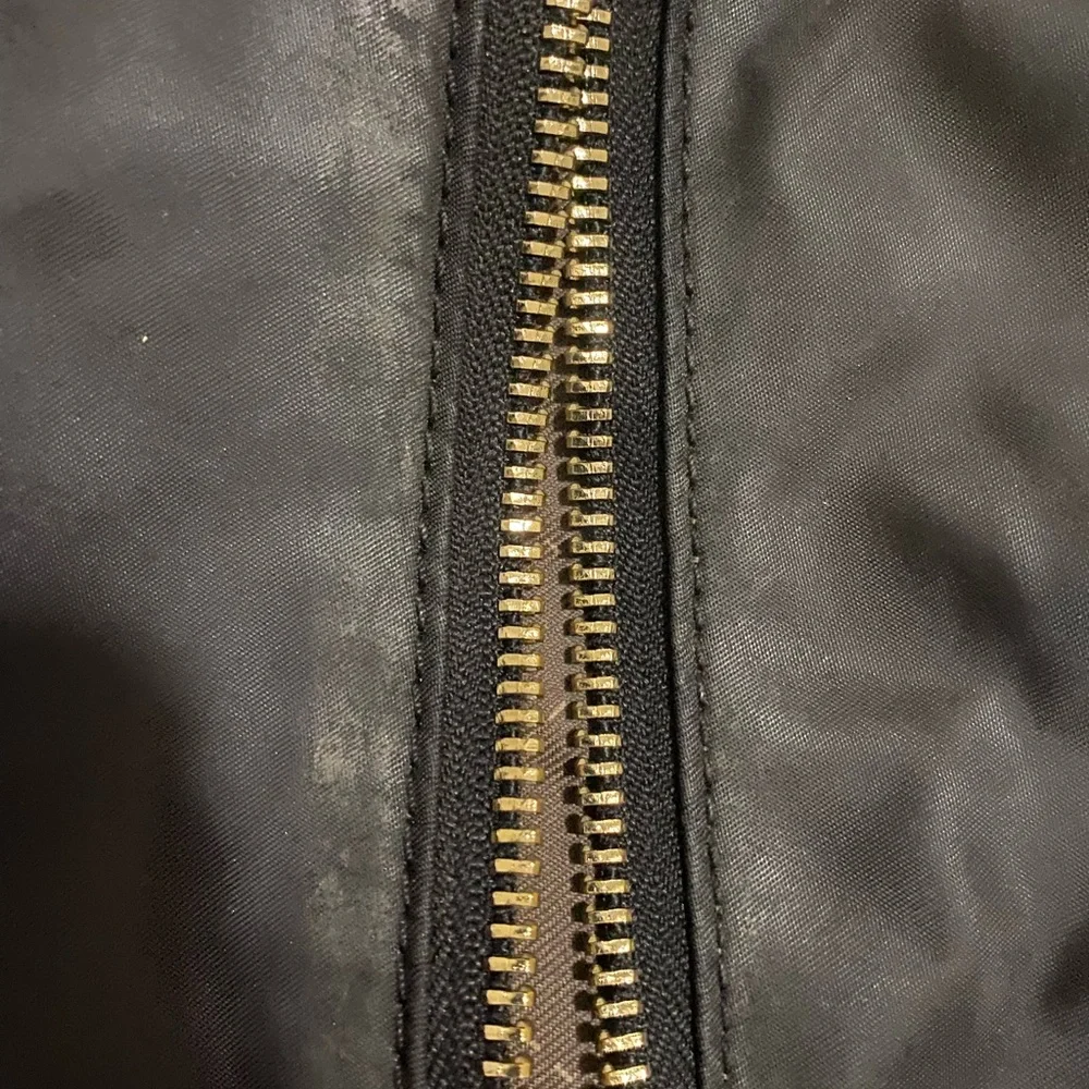 Vince Camuto Sleek Black Hobo Bag - Picture 4 of 13